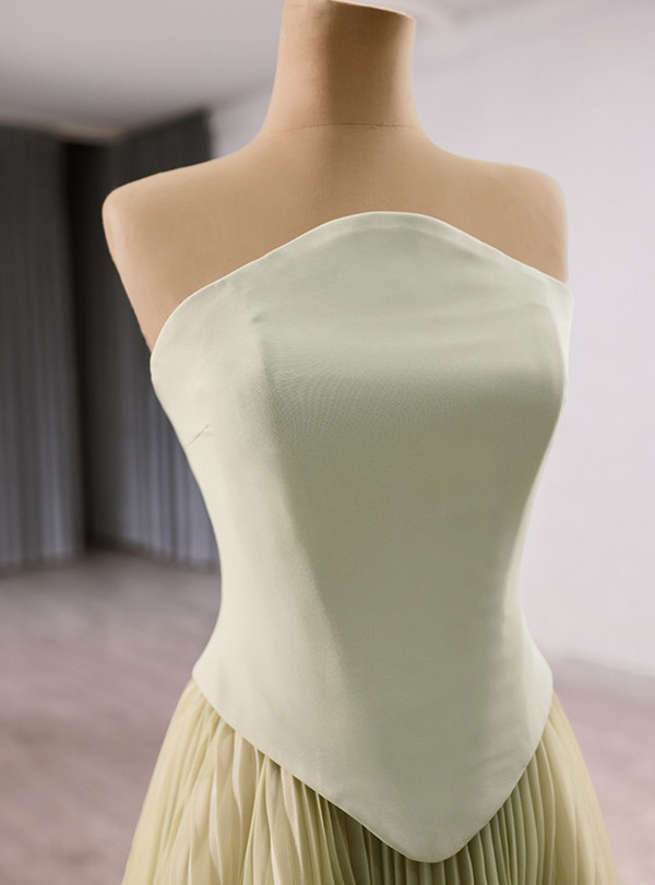 Green Tulle Strapless Pleats Prom Dress