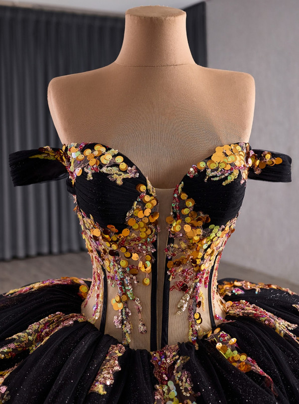 Black Tulle Long Sleeve Sequins Appliques Prom Dress