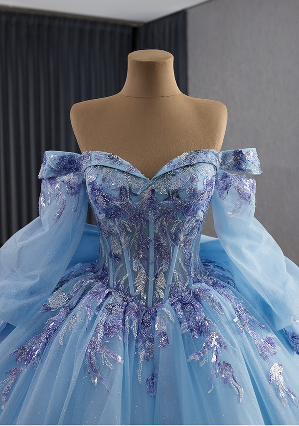 Light Blue Tulle Long Sleeve Sequins Appliques Prom Dress