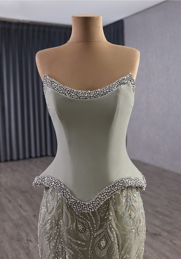 Sexy Green Mermaid Strapless Sequins Beading Prom Dress