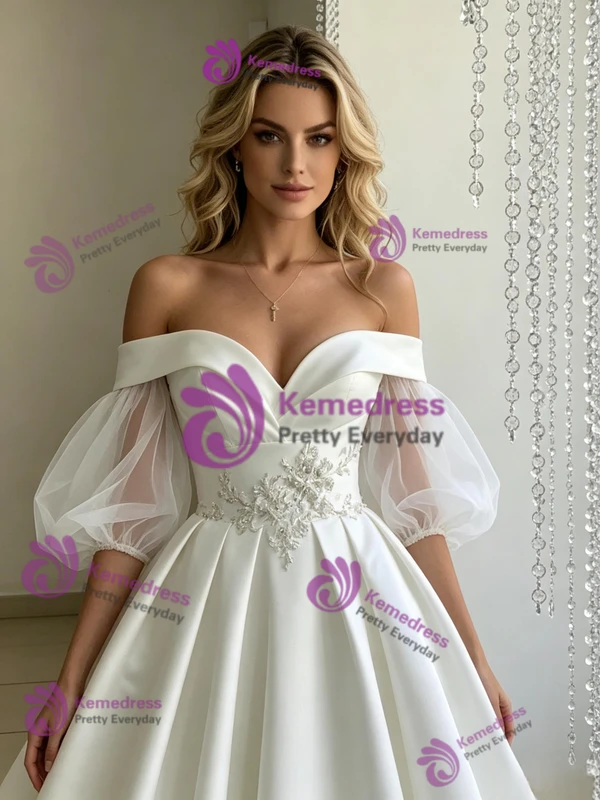 White Satin Puff Sleeve Appliques Wedding Dress