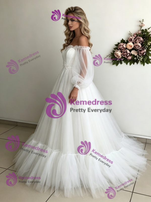 White Tulle Long Sleeve Pleats Wedding Dress