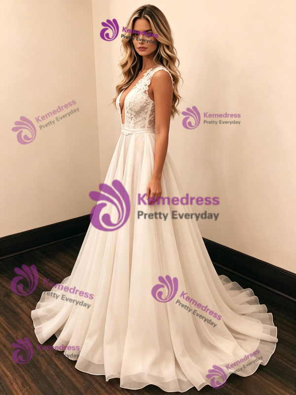 White Tulle V-neck Lace Wedding Dress