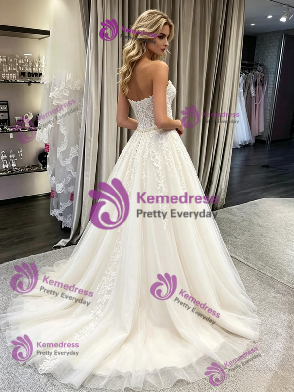 White Tulle Lace Strapless Wedding Dress