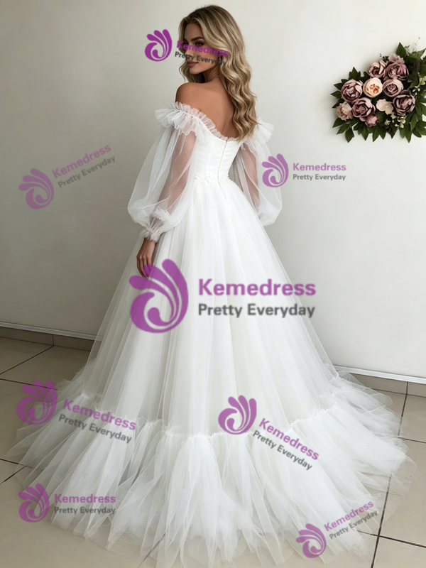 White Tulle Long Sleeve Pleats Wedding Dress