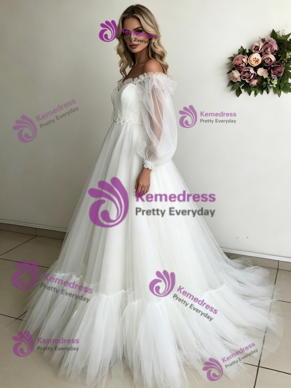 White Tulle Long Sleeve Pleats Wedding Dress