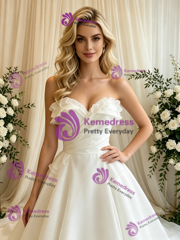 White Tulle Strapless Wedding Dress