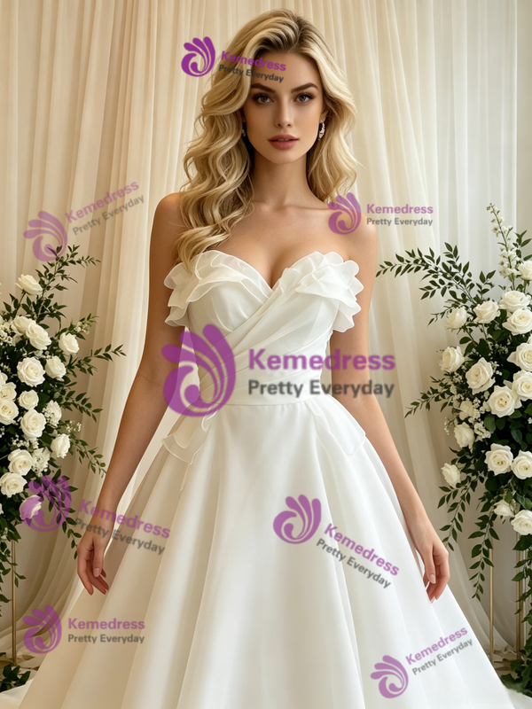 White Tulle Strapless Wedding Dress