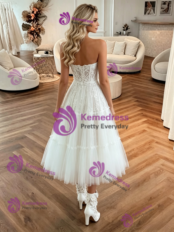 White Tulle Strapless Appliques Wedding Dress