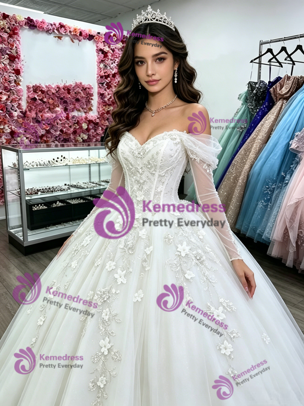 White Tulle Long Sleeve Appliques Quinceanera Dress
