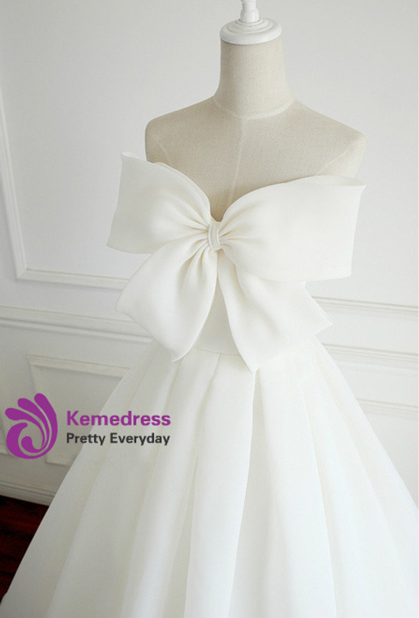 A-Line Long White Chiffon Strapless Floor Length Wedding Dress