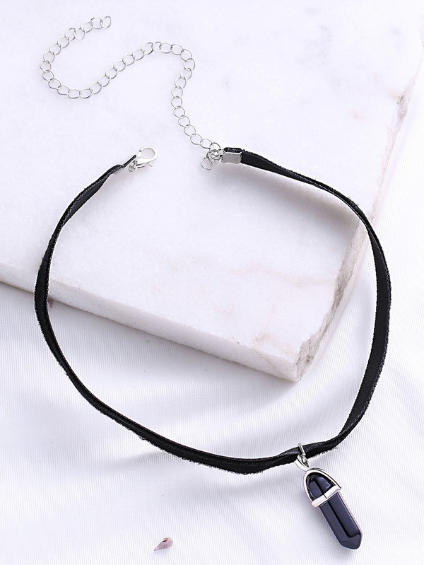 Black Crystal Pendant Choker