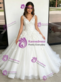 White Tulle V-neck Appliques Quinceanera Dress