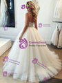 White Tulle V-neck Spaghetti Straps Beading Wedding Dress