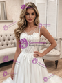White Tulle Scoop Neck Lace Sleeveless Wedding Dress