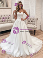 A-Line White Tulle Lace Strapless Wedding Dress