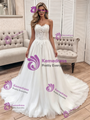 A-Line White Tulle Lace Strapless Wedding Dress