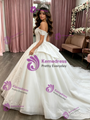 White Tulle Off the Shoulder Appliques Quinceanera Dress