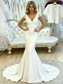 White V-neck Mermaid Lace Wedding Dress