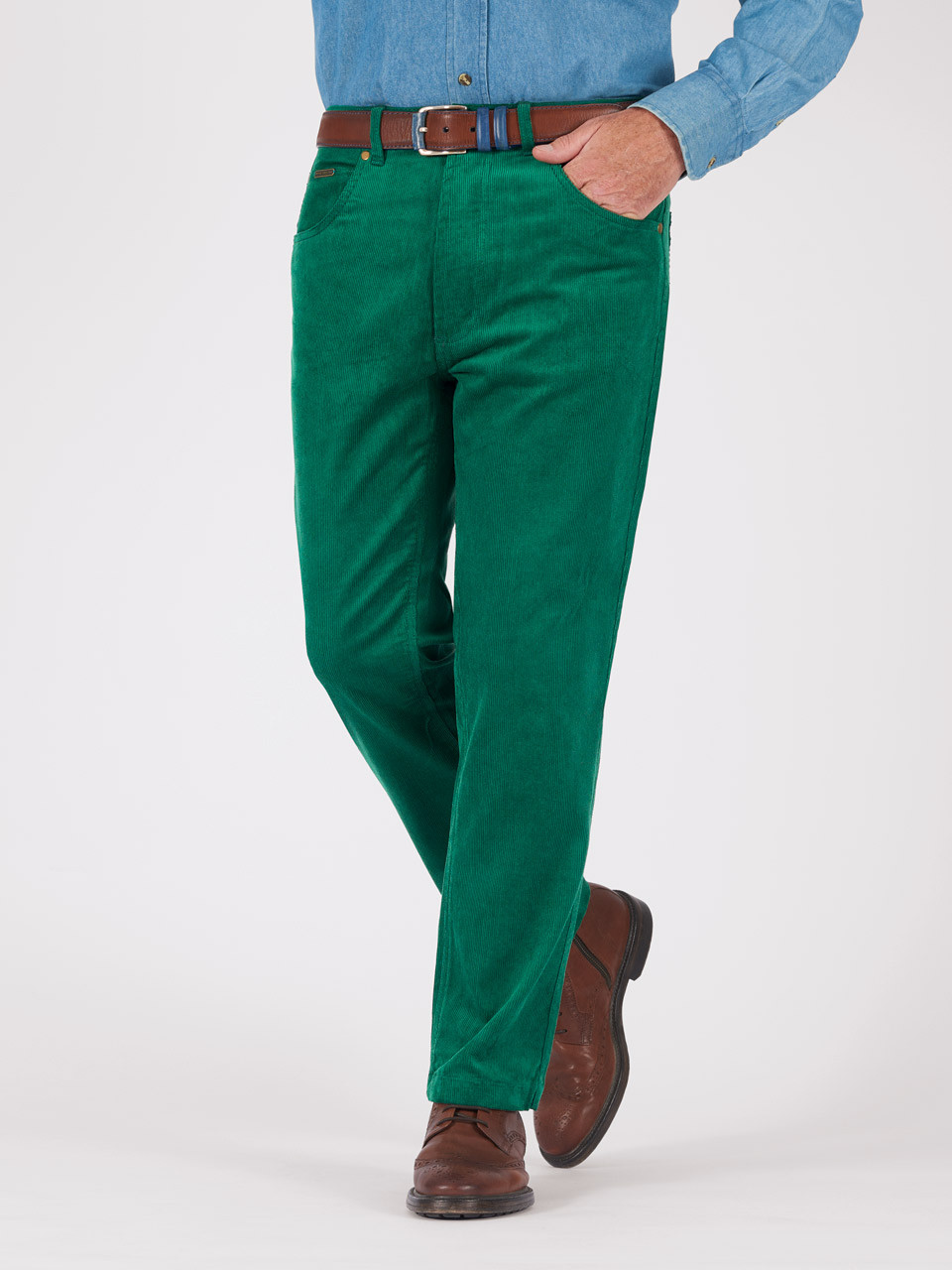 Carlind Pant Green in Corduroy – The Row
