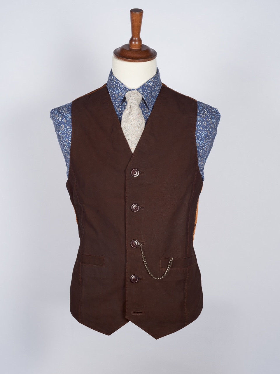 色々な ENOF vest（ベスト）」 suede ENOF（イナフ）の「suede WEAR