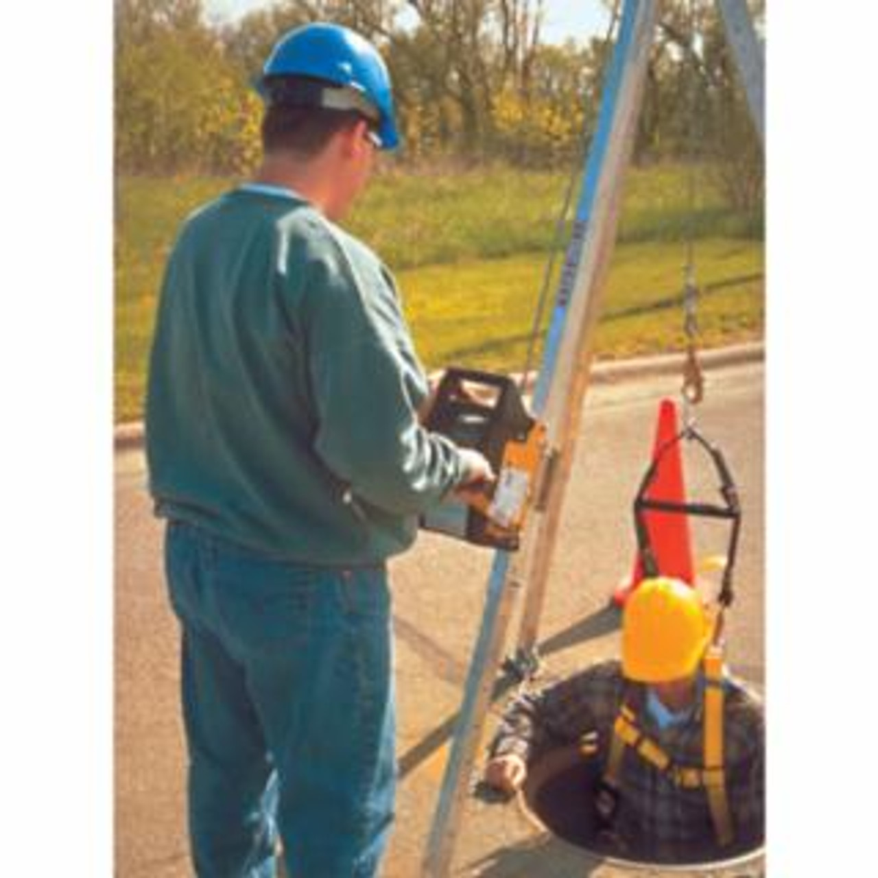 DBISALA® SALALIFT II WINCH WITH 60' CABLE & 7' TRIPOD IMS Bolt