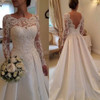 Elegant Backless Wedding Dress .