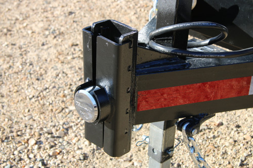 Adjustable coupler lock