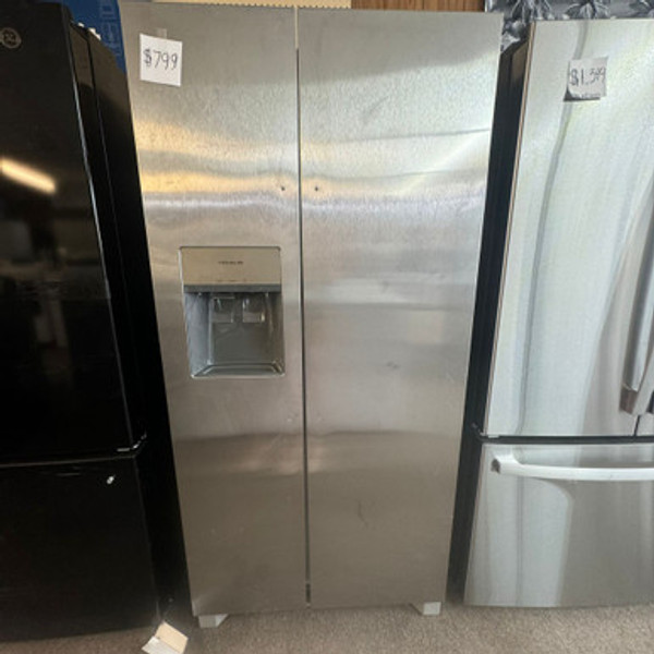 Electrolux / Frigidaire Refrigerator