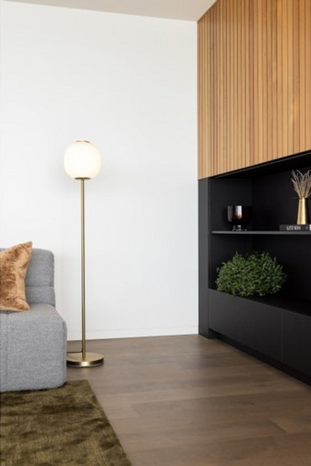 Brass floor lamp with opal glass Brass floor lamp with opal glass