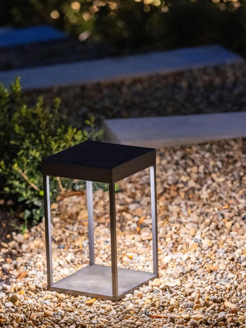 Black textured finish bollard 24v Black textured finish bollard 24v