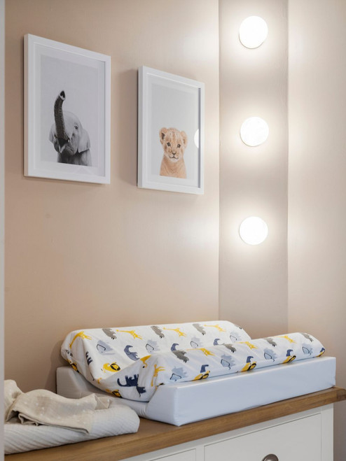Brass wall light with alabaster globe Brass wall light with alabaster globe