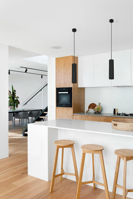 Form Column Gypsum Pendant Black