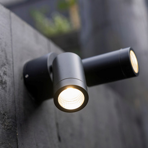 Black two-pan spotlight Black two-pan spotlight