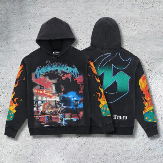 Hoodies & Sweatshirts