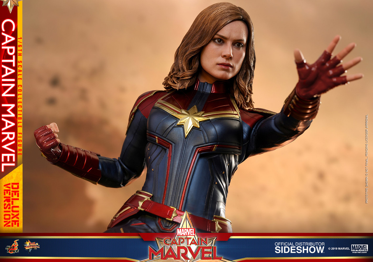 Figure Marvel - Captain Marvel (Deluxe Version) - Sixth Scale (HT)