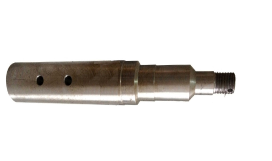 Case-IH Transport Wheel Spindle, used with the Case-IH Hub