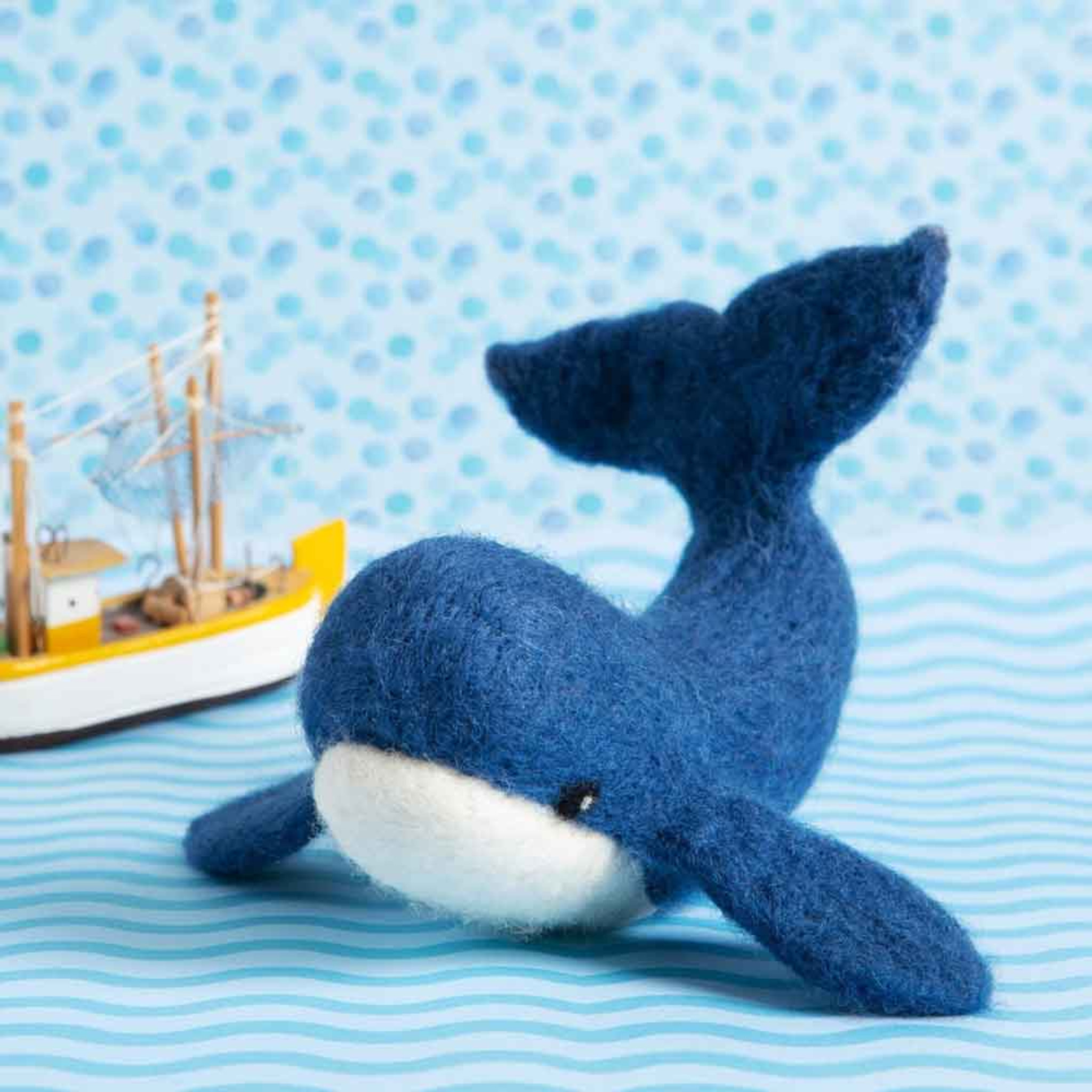 Crochet Beginners Kit, Handmade Whale Shape DIY Craft Kits