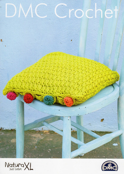 Crochet pattern for a Cushion with Crochet buttons - DMC Natura XL