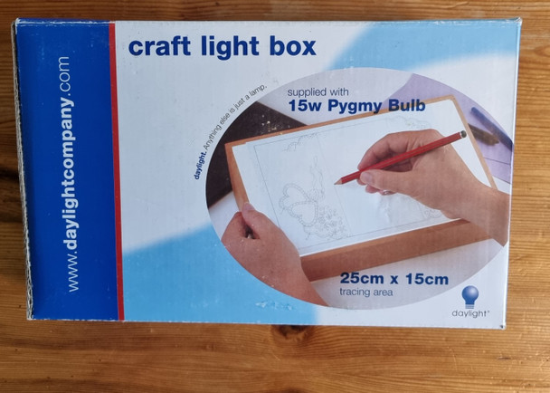 Craft Light Box, 25x15cm from the Daylight Company | D31110 - back of the box