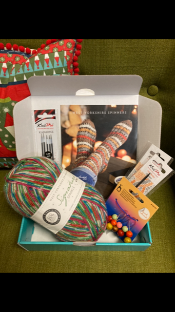 Sparkly Christmas Socks | WYS Knitting Pack