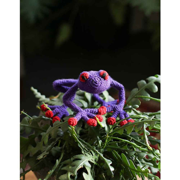 Toft Amigurumi Crochet Kits | Edward's Menagerie Animals | Kerry Lord | Gretchen the Tree Frog 