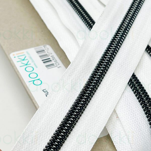 Deluxe Zip by the metre | White / Gunmetal | 6 mm / no.5 Zip | Dookkii (S7-con-white-gun)