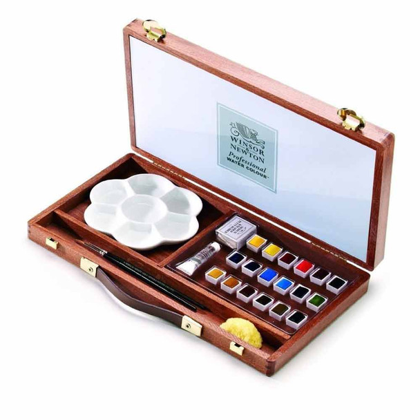 Winsor & Newton Artist Watercolour Piccadilly Wooden Box | Watercolour Artists Set (18 Half Pans) - Main Image