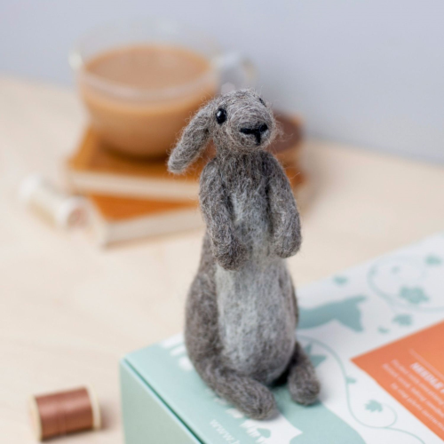 Hawthorn Handmade | Standard Felting Kit | Rabbit