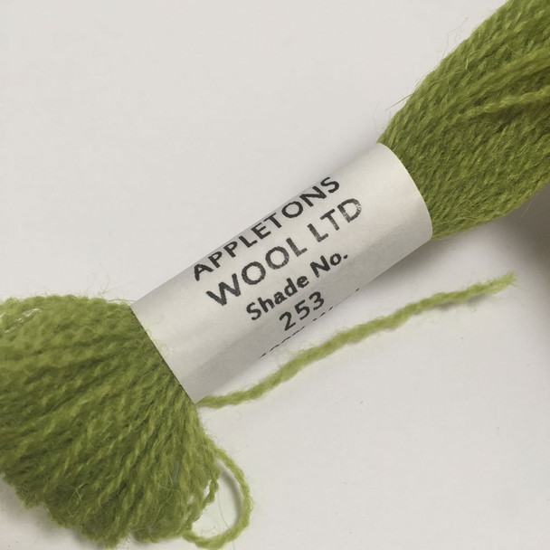 Appletons Crewel Wool in Skeins | 253 Grass Green