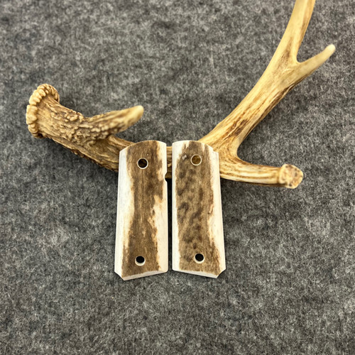 1911 Officer's Model Elk Custom Pistol Grips Item #2671