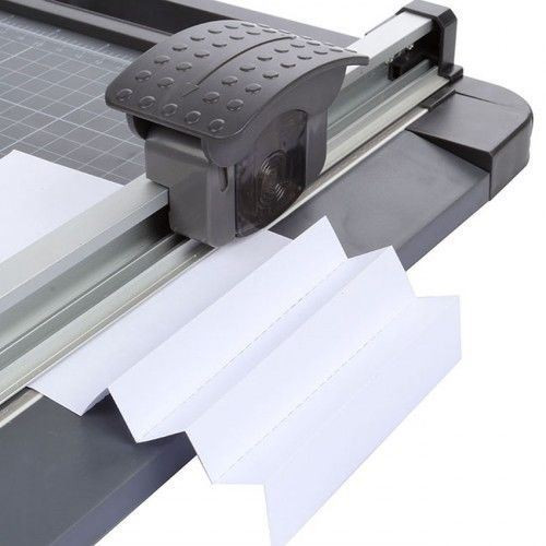 Craft 3-in-1 Rotary Guillotine Paper, Card & Film Trimmer Craft 3-in-1 Rotary Guillotine Paper, Card & Film Trimmer