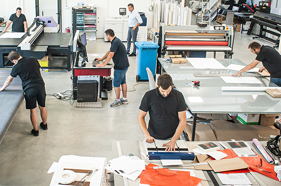 How can a creasing machine help my printing busuiness?