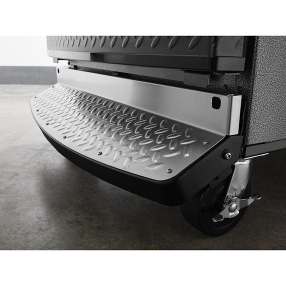Gladiator® 17.8 Cu. Ft. (0.50 m³) Upright Freezer GAFZ30FDGB